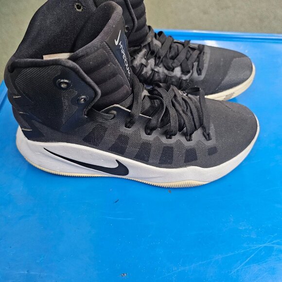 Size 7 - Nike Hyperdunk 2016 Black White - Picture 1 of 7